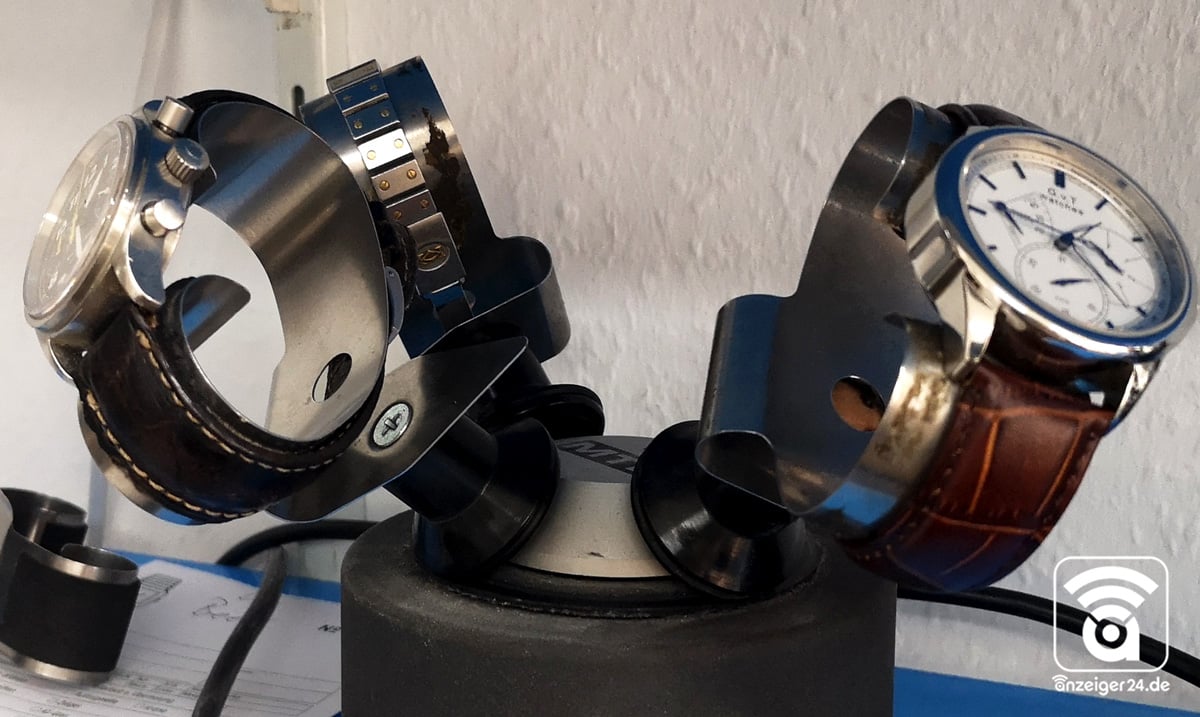 Uhren-Reparatur-Hilden-Uhrenbeweger