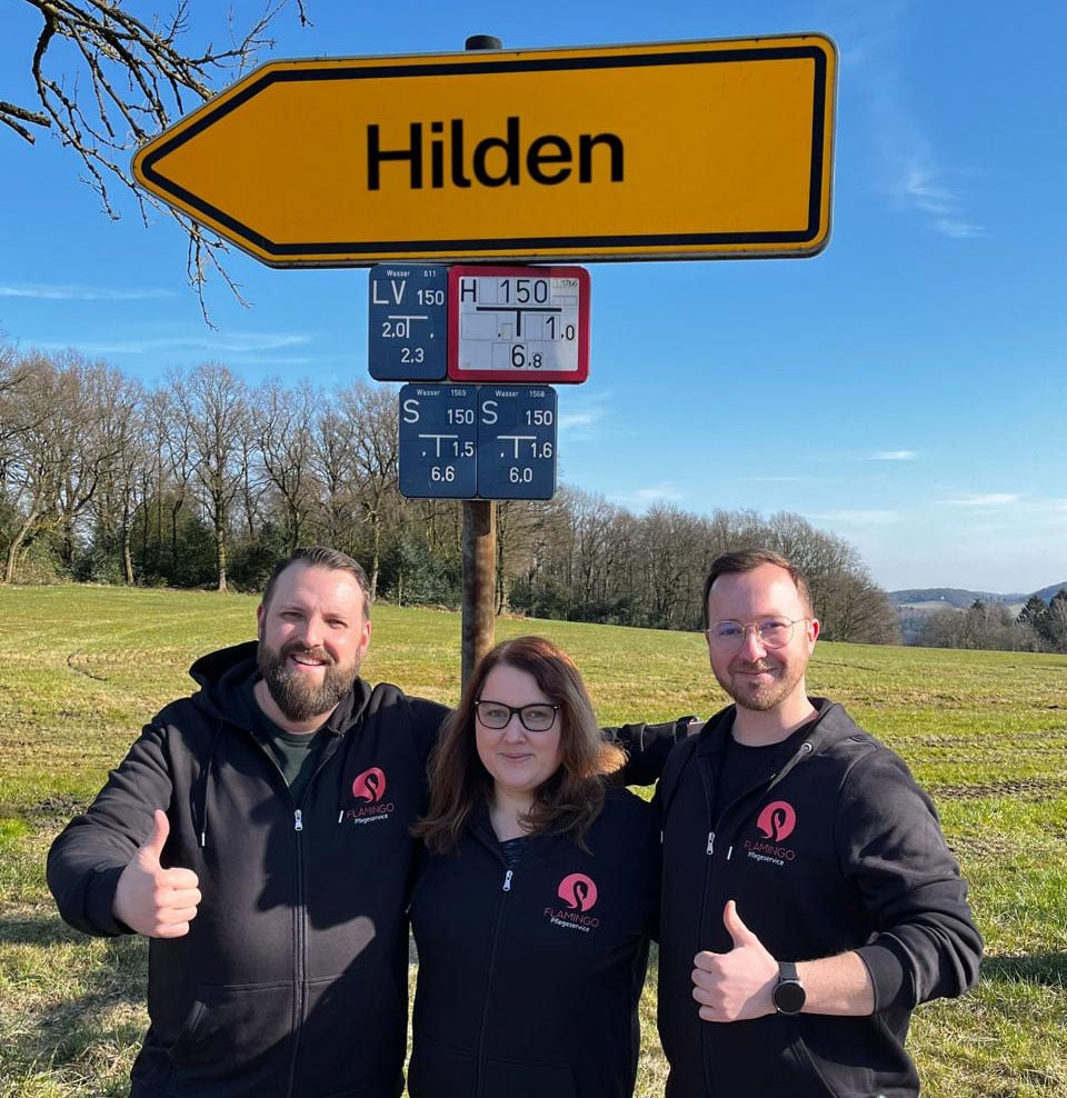 Flamingo-Pflegeservice-Schild-Hilden-Team