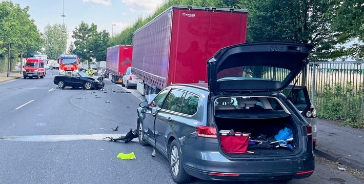 Rettungshubschrauber im Einsatz, insgesamt drei Personen verletzt Rettungshubschrauber im Einsatz, insgesamt drei Personen verletzt