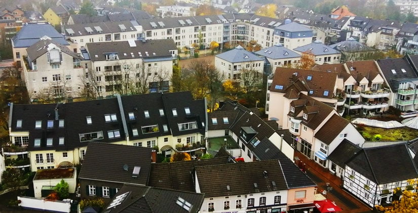 Postbank Wohnatlas 2024 zeigt, welche deutschen Landkreise und Städte bis 2035 die höchsten Wertsteigerungen erwarten lassen Postbank Wohnatlas 2024 zeigt, welche deutschen Landkreise und Städte bis 2035 die höchsten Wertsteigerungen erwarten lassen