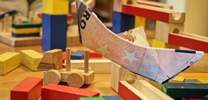 Aber: Kindertagespflegepersonen bekommen mehr bezahlte Urlaubs-, Krankheits- und Fortbildungstage