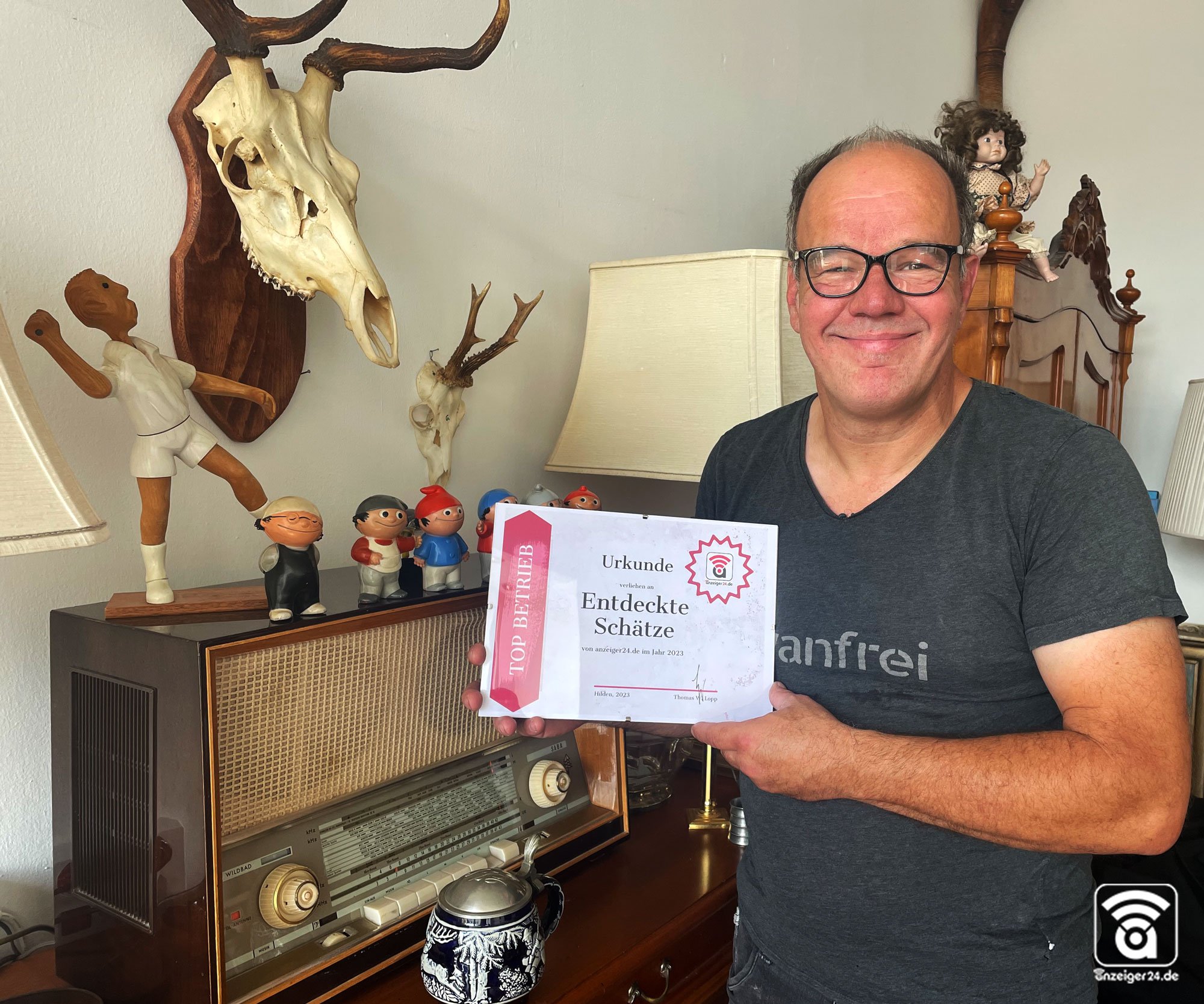 Entdeckte-Schaetze-Hilden-Antiquitaeten-Top-Betrieb-2023