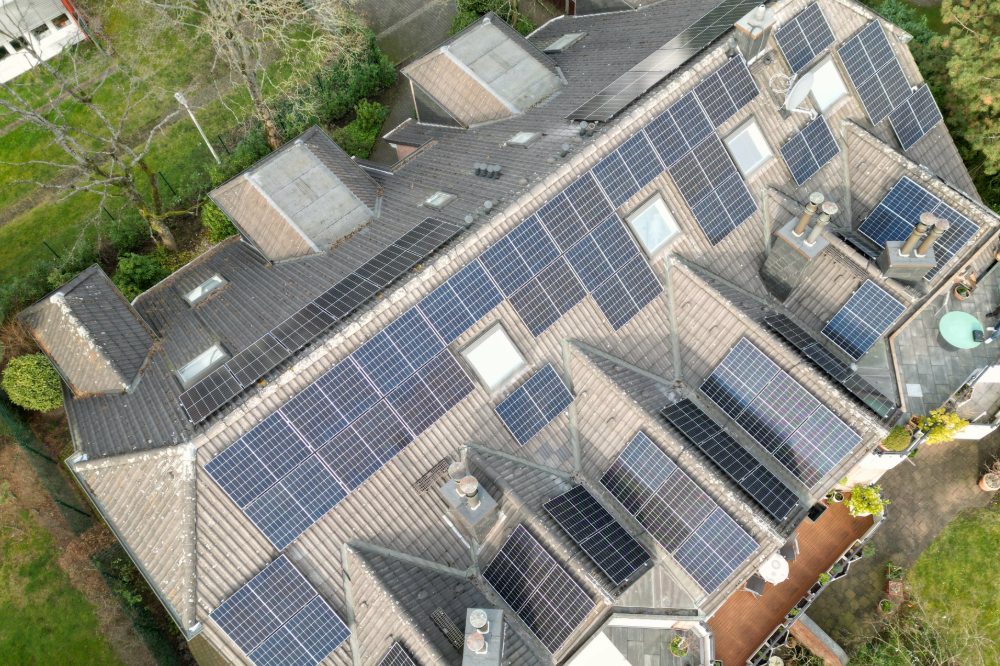 Elthos GmbH in Hilden der Elektrofachbetrieb und Spezialist für Photovoltaikanlagen
