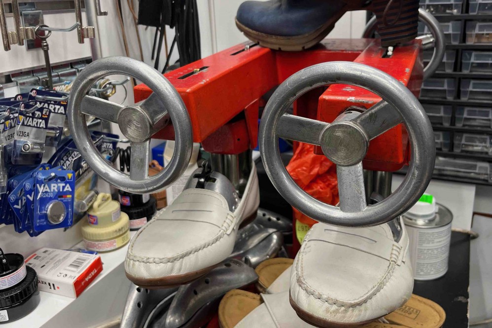 TOP Schuhmacher Langenfeld Absatzreparatur