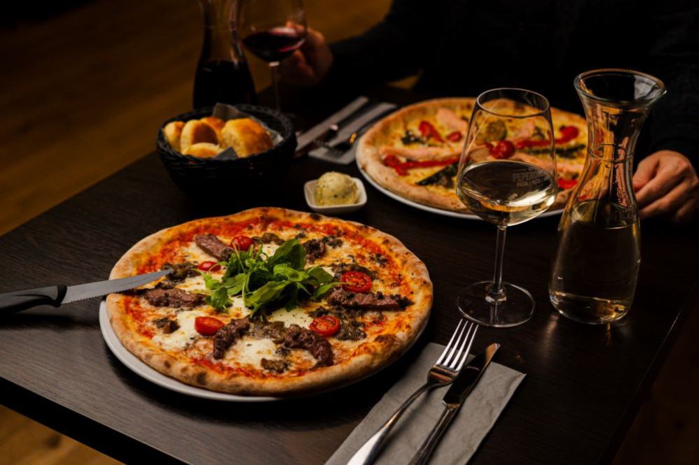 Ristorante-Peperoncino-Leverkusen-Pizza2CWag2DHQisIW3