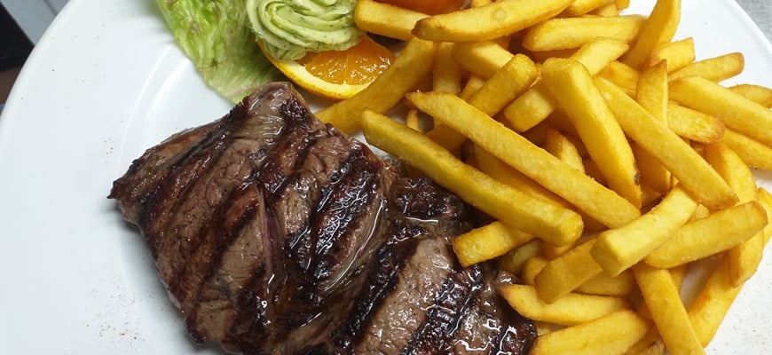 Red-Lava-Steakhaus-Hilden-Filet-PommesXrfKDWLxaiVse