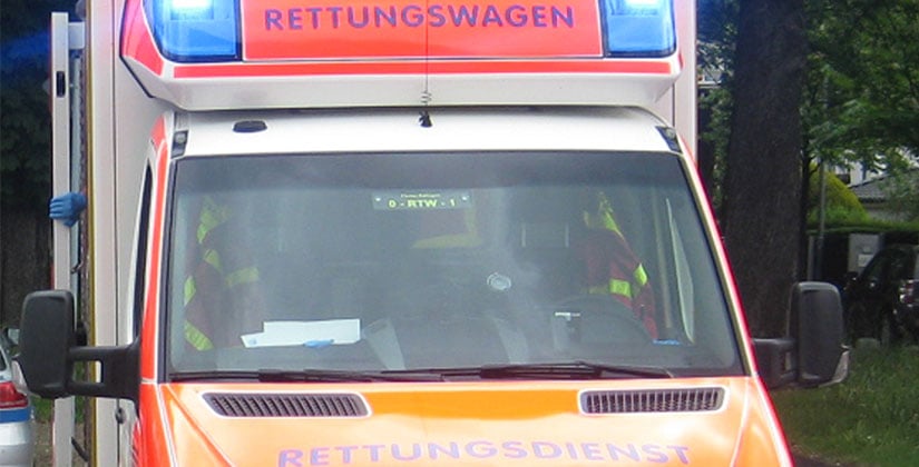 Gefährliche Situation auf der Lichtenberger Straße – Kinder auf der Fahrbahn Gefährliche Situation auf der Lichtenberger Straße – Kinder auf der Fahrbahn