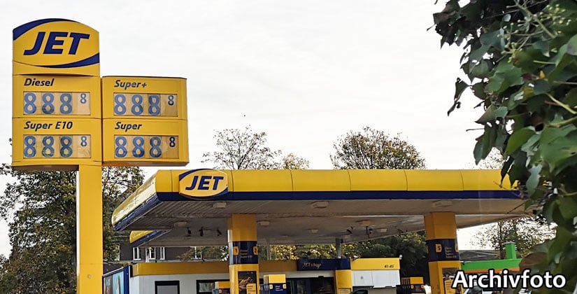 ADAC: Richtiges Timing an der Zapfsäule kann Autofahrern über 6 Euro pro Tankfüllung sparen ADAC: Richtiges Timing an der Zapfsäule kann Autofahrern über 6 Euro pro Tankfüllung sparen