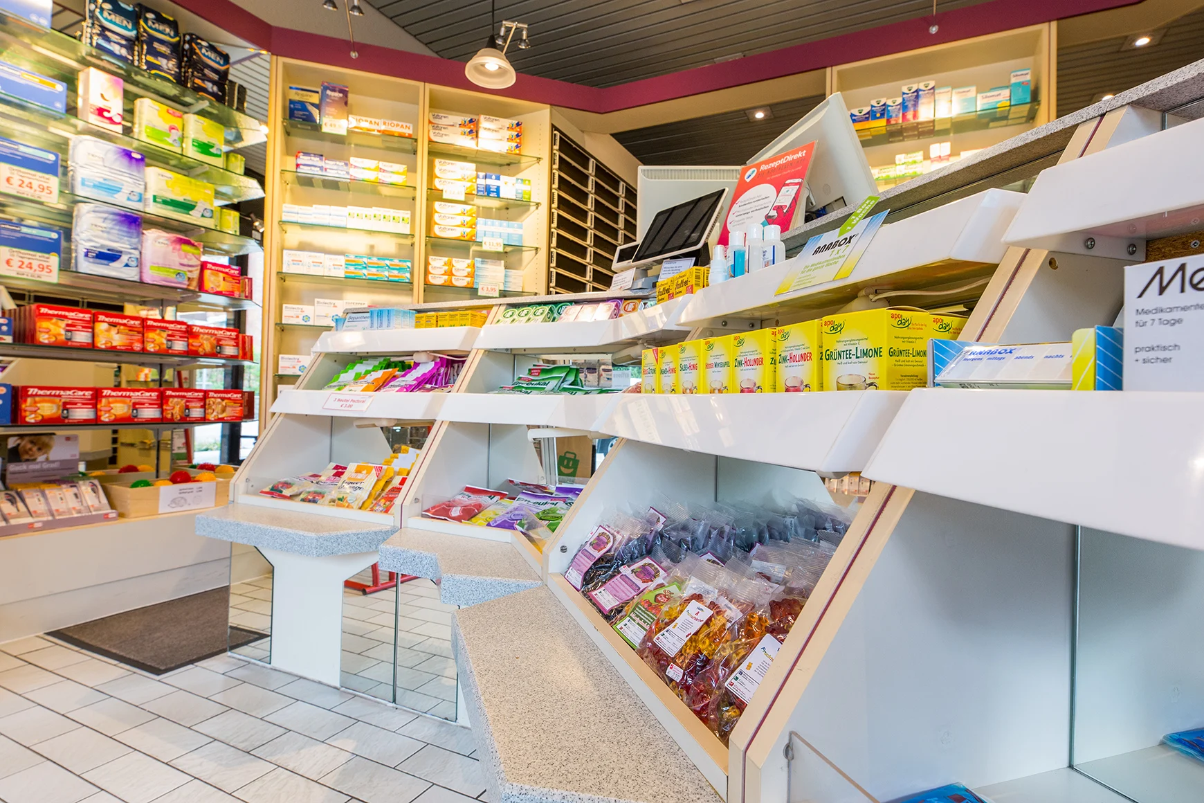 Elefanten-Apotheke-Peterseim-haan-medizin5ad46a9474904pxP05XtE6ln7R