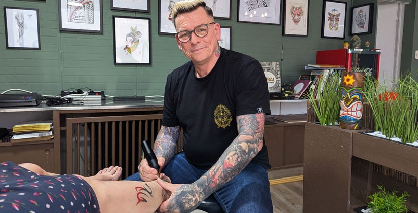 Neueröffnung: Im Tiki Tao Tattoo Studio entstehen Unikate nach polynesischem Vorbild – mit viel Seele und Stil Neueröffnung: Im Tiki Tao Tattoo Studio entstehen Unikate nach polynesischem Vorbild – mit viel Seele und Stil