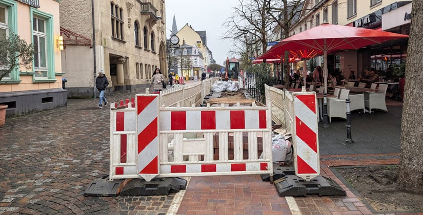 Nach dem Vorbild Schwanenstraße: Barrierefreier Pfad ohne Stolperfallen Nach dem Vorbild Schwanenstraße: Barrierefreier Pfad ohne Stolperfallen