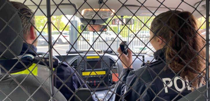 Golf-Fahrer war mit überhöhter Geschwindigkeit unterwegs 
