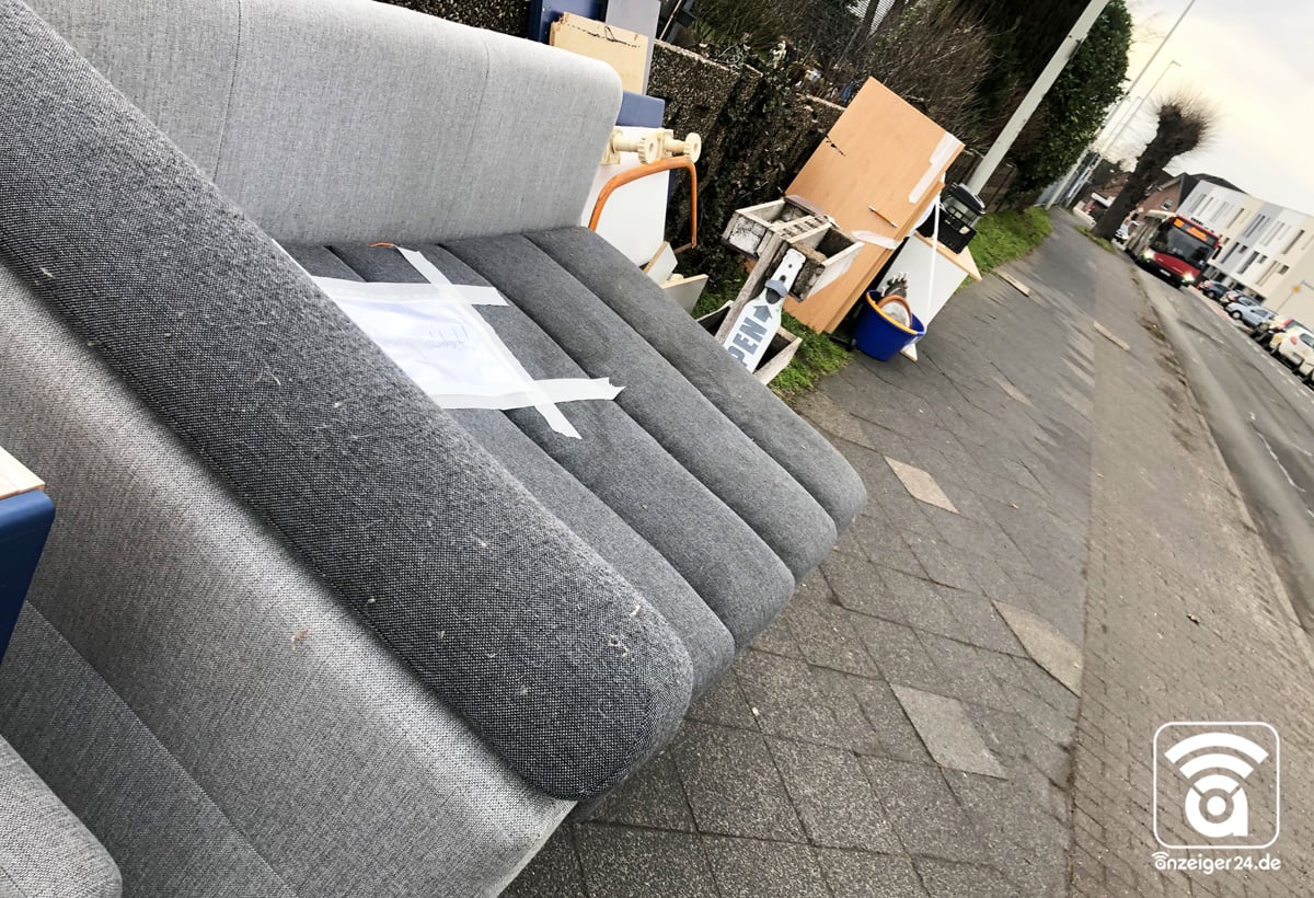 Sperrmuell-Bauhof-Hilden-Sofa