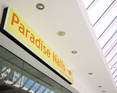 Mani- & Pediküre gibt es wo? Natürlich bei Paradise Nails Mani- & Pediküre gibt es wo? Natürlich bei Paradise Nails