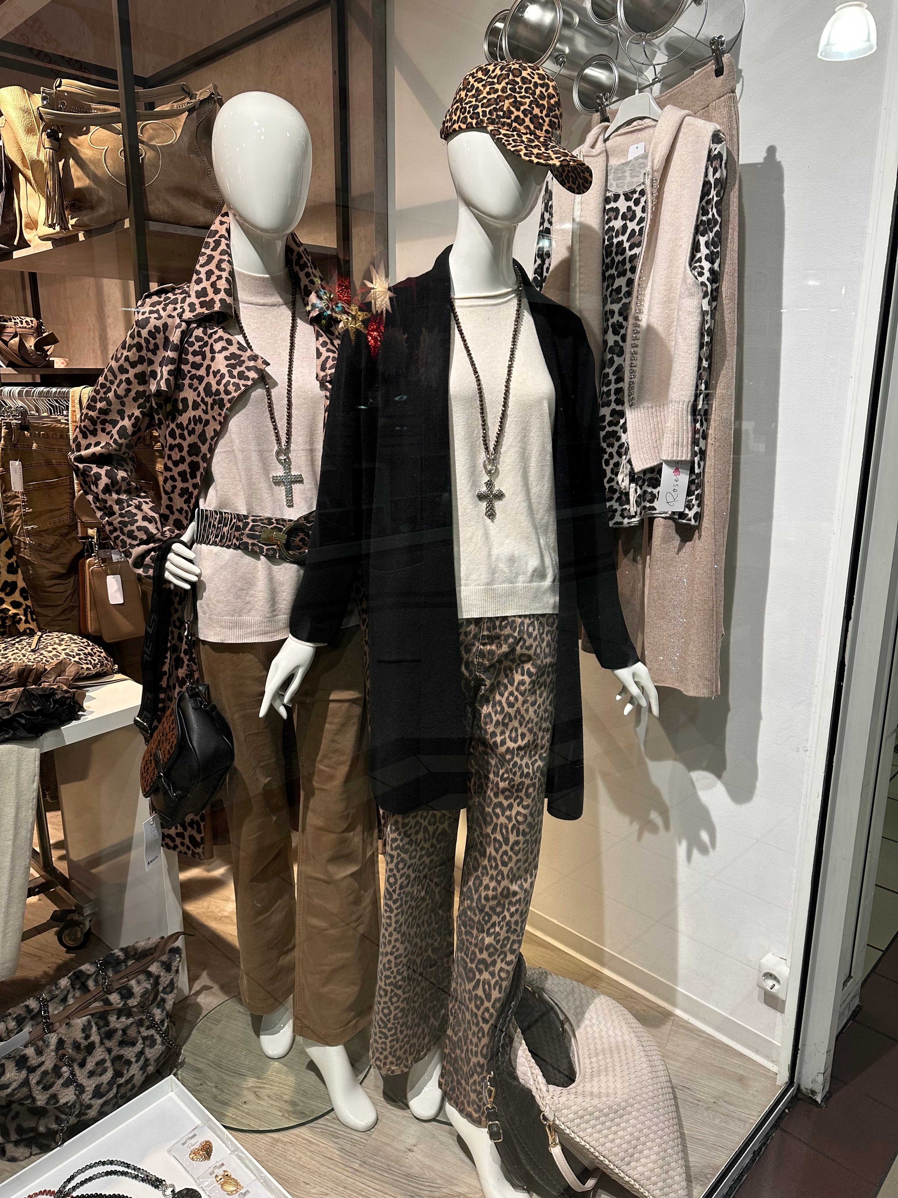 Schaufensterpuppen-mit-italienischer-Mode-Amia-Fashion-Hilden