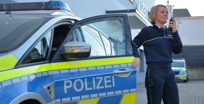 Nach Schule nicht nach Hause zurück gekehrt. Wer hat Sue R. gesehen? Nach Schule nicht nach Hause zurück gekehrt. Wer hat Sue R. gesehen?