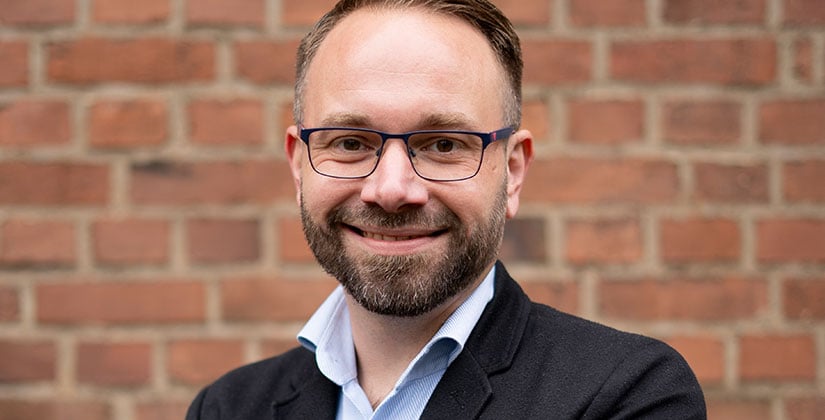 Medienkaufmann, Referent für Integration und Ukraine-Flüchtlingshelfer will Rathaus-Chef werden Medienkaufmann, Referent für Integration und Ukraine-Flüchtlingshelfer will Rathaus-Chef werden