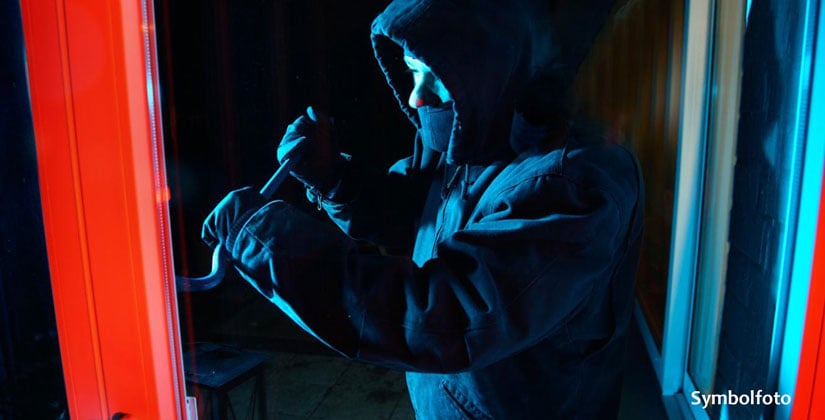 Einbruch am Winkelsweg: Täter erbeuten Werkzeug und Technik im Wert von 100.000 Euro Einbruch am Winkelsweg: Täter erbeuten Werkzeug und Technik im Wert von 100.000 Euro