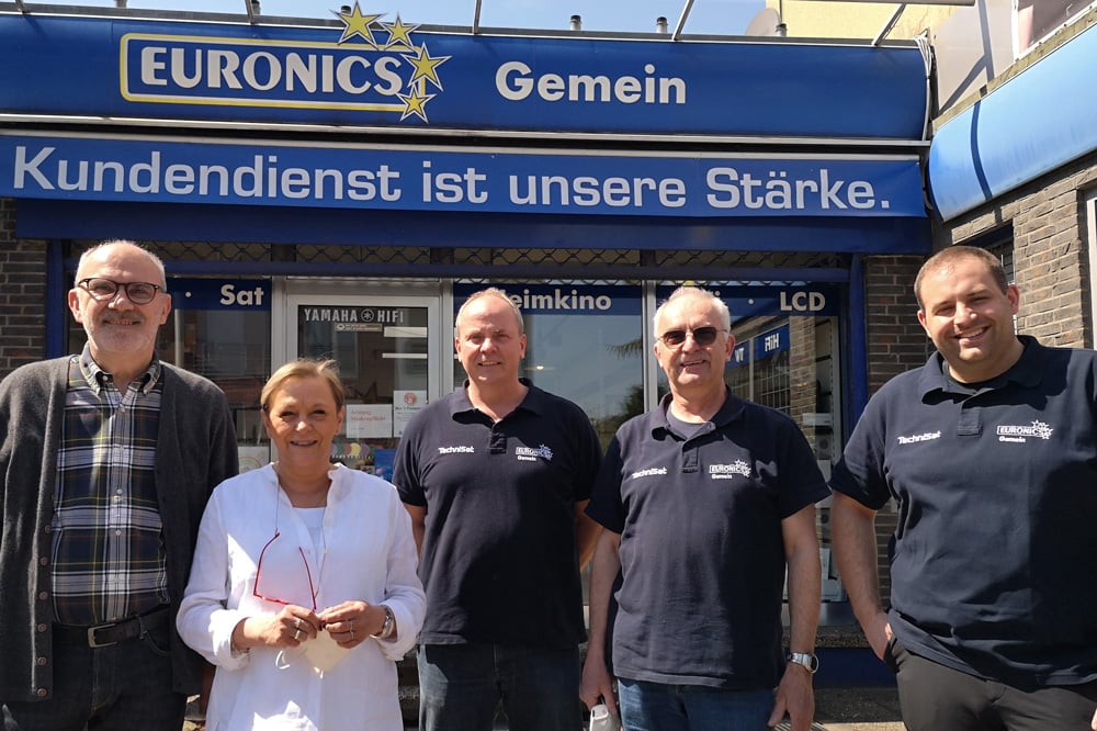 Radio-Gemein-Hilden-Euronics-Team-draussen