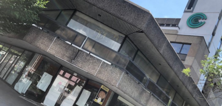 Steinhäuser Zentrum: runtergekommen, verschmiert und vermüllt. Wie geht es weiter...