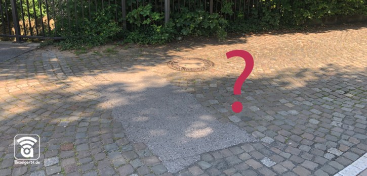 Soll der Asphalt bleiben? Sieht nicht schön aus...