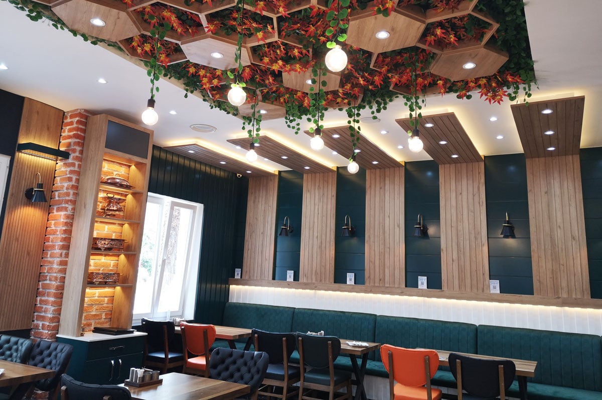 Restaurant-Istanbul-Hilden-Gastraum-Decke8y0IFncrwvsf4