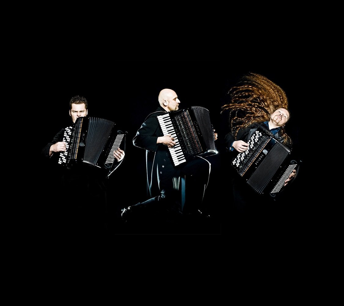 1-Motion-Trio