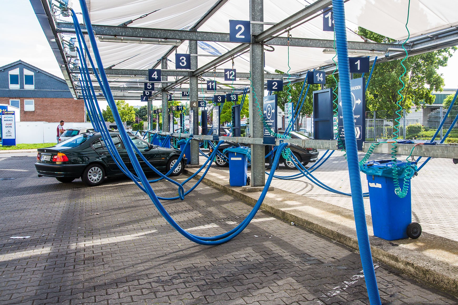 j-ckels-waschpark-waschanlage-waschstrasse-reinigung-auto-wachs-langenfeld-staubsauer0ry9I745pBXIR