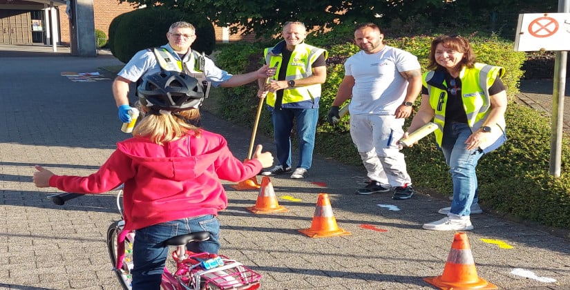 Elternhaltestellen an der Grundschule am Brückentor Elternhaltestellen an der Grundschule am Brückentor