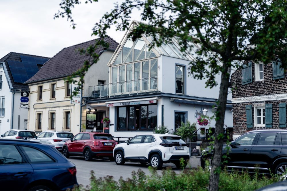 Ristorante-Peperoncino-Leverkusen-Hitdorf-Aussenansicht