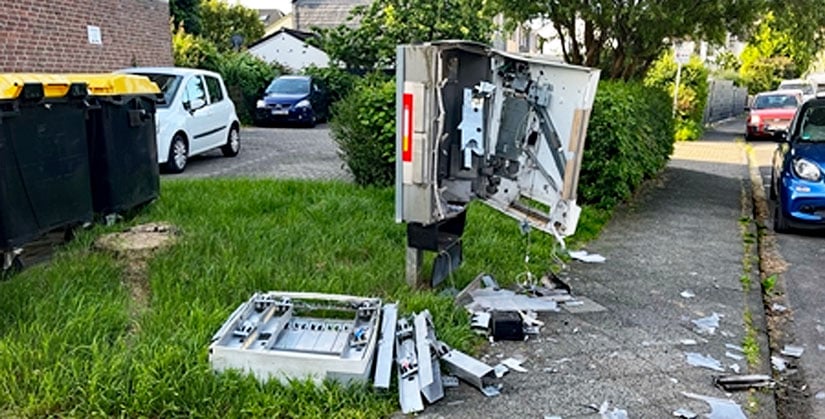Hilden-Süd: Nächtlicher Überfall auf der Siemensstraße – Zeuge beobachtet Verdächtige Hilden-Süd: Nächtlicher Überfall auf der Siemensstraße – Zeuge beobachtet Verdächtige