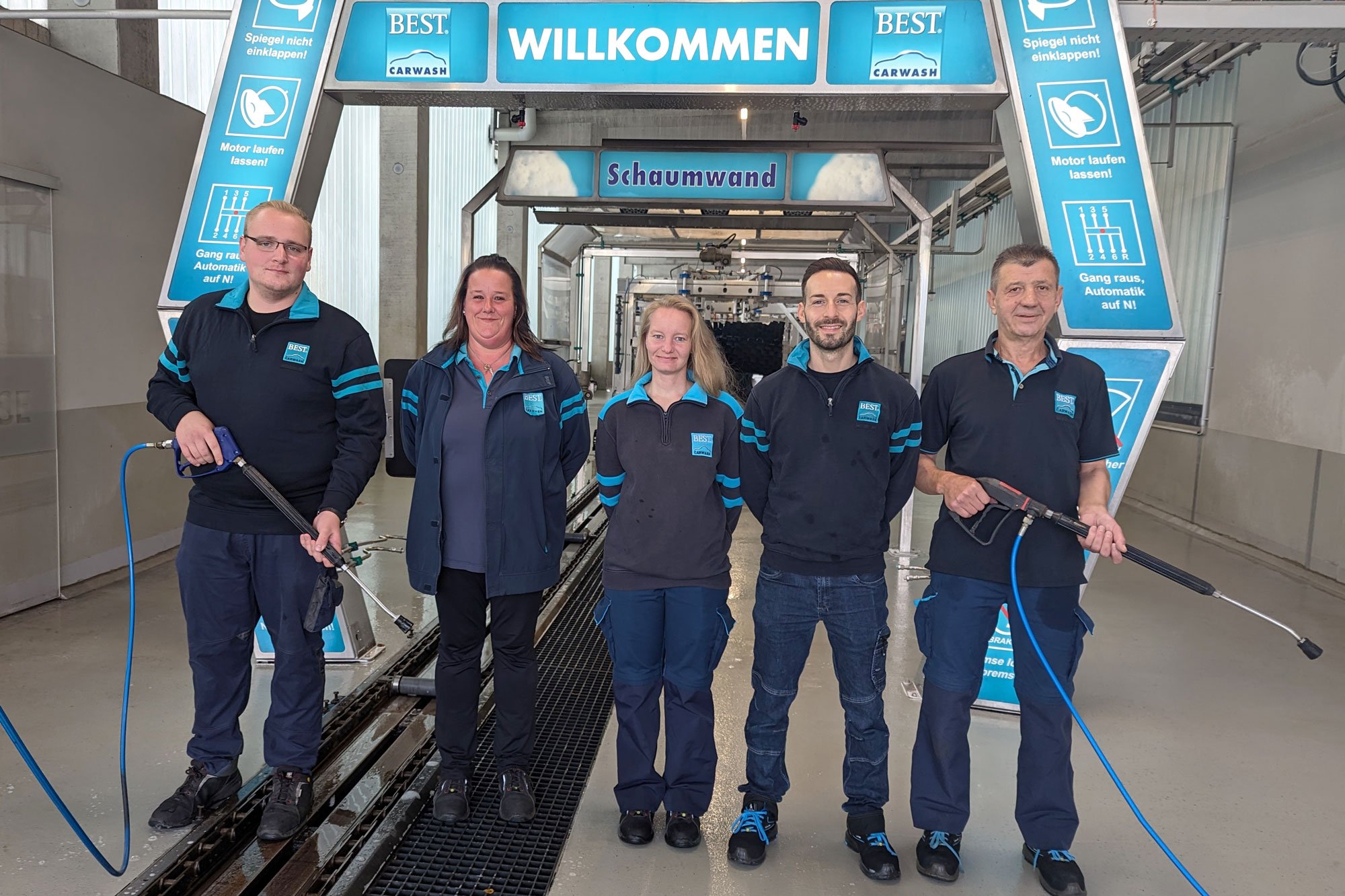Best-Car-Wash-Hilden-Autowaesche-Team-2023