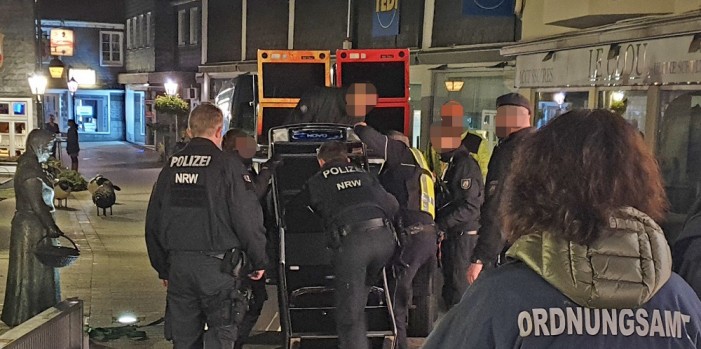 Polizei, Zoll und Ordnungsamt kontrollierten Lokale und Wettbüros in Wülfrath und der Gartenstadt Polizei, Zoll und Ordnungsamt kontrollierten Lokale und Wettbüros in Wülfrath und der Gartenstadt