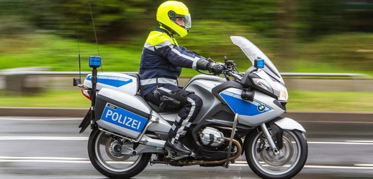 Kontrolle ignoriert – Motorrad verfolgt Piaggio