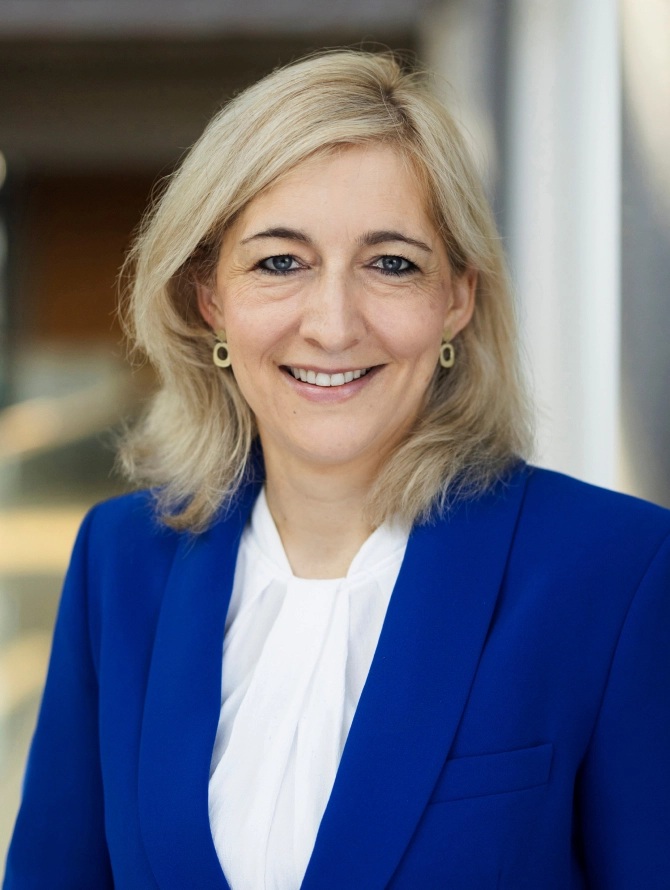 nina-warken_Tobias-Koch