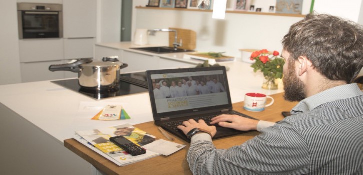 Überwiegend digitale Kommunikation führt bei vielen zu Stress Überwiegend digitale Kommunikation führt bei vielen zu Stress