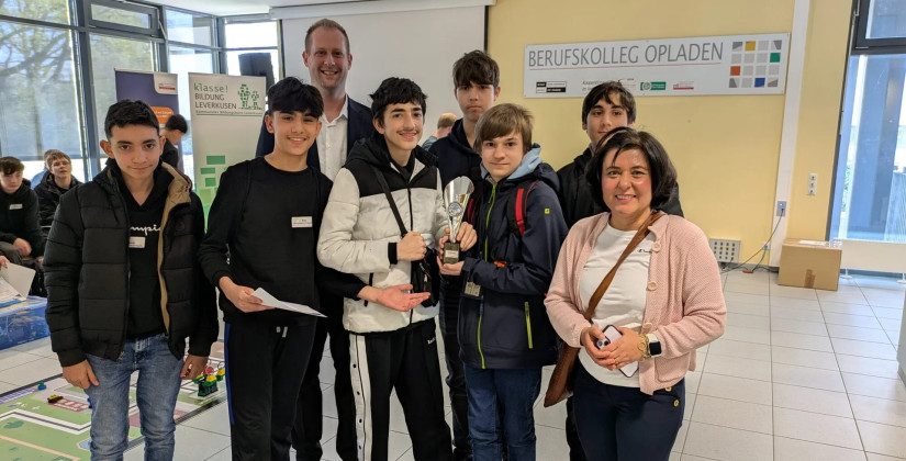 Technik-Talente messen sich im zdi-Wettbewerb – Teams aus sieben Schulen am Start