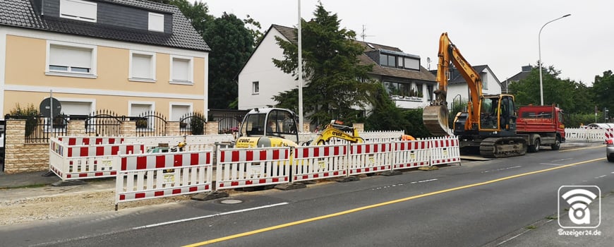Kanalbauarbeiten im Kreuzungsbereich Oststraße - Fahrspur-Verengungen und Umleitungen
