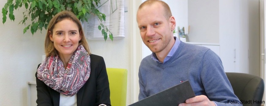Stadt und Bauunternehmen aus Ostwestfalen unterzeichneten Vertrag Stadt und Bauunternehmen aus Ostwestfalen unterzeichneten Vertrag