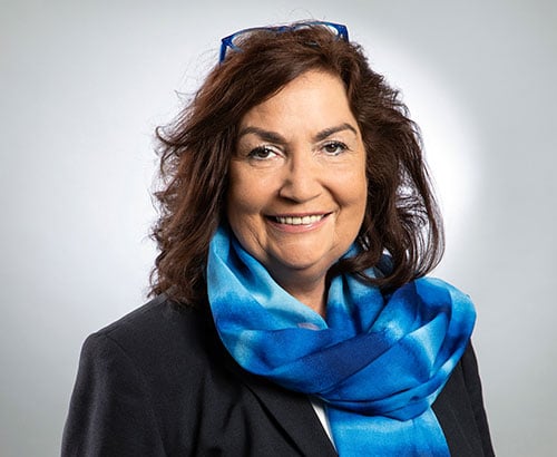 Claudia-Schlottmann-CDU-Hilden-Stadtrat-Portrait