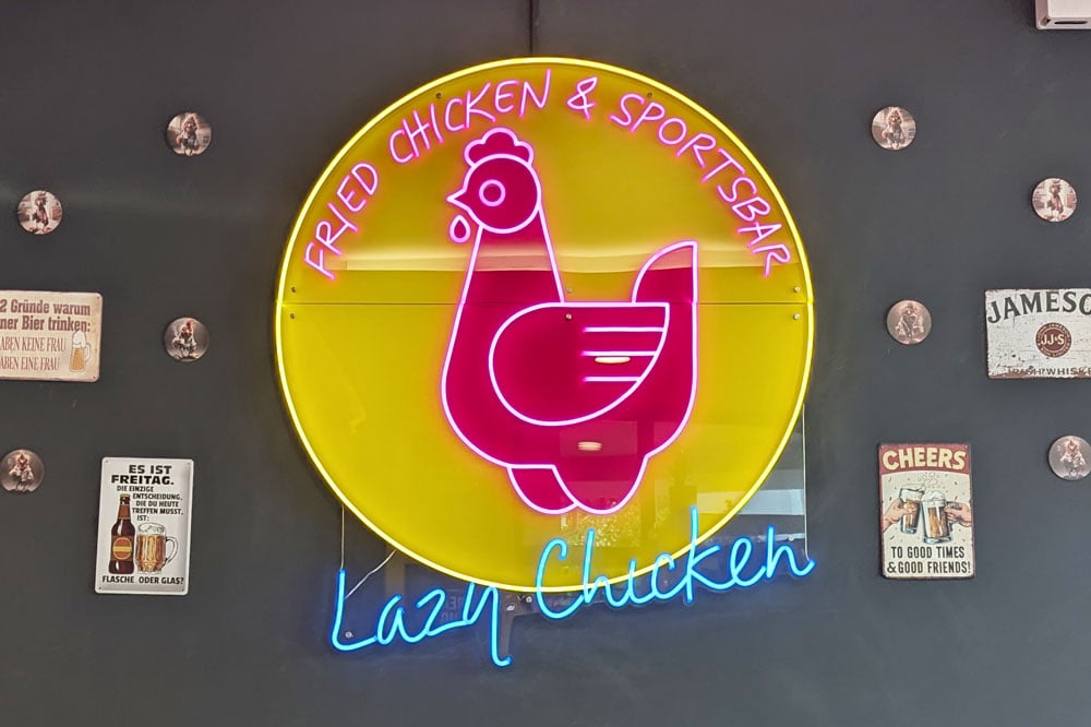 Lazy-Chicken-Hilden-Illumination