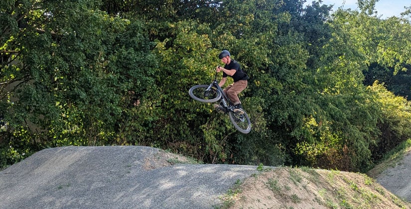 Die neue Strecke ist offen für Actionfans – ab sofort können BMX, MTB & Co. über frische Tracks und Rampen cruisen Die neue Strecke ist offen für Actionfans – ab sofort können BMX, MTB & Co. über frische Tracks und Rampen cruisen