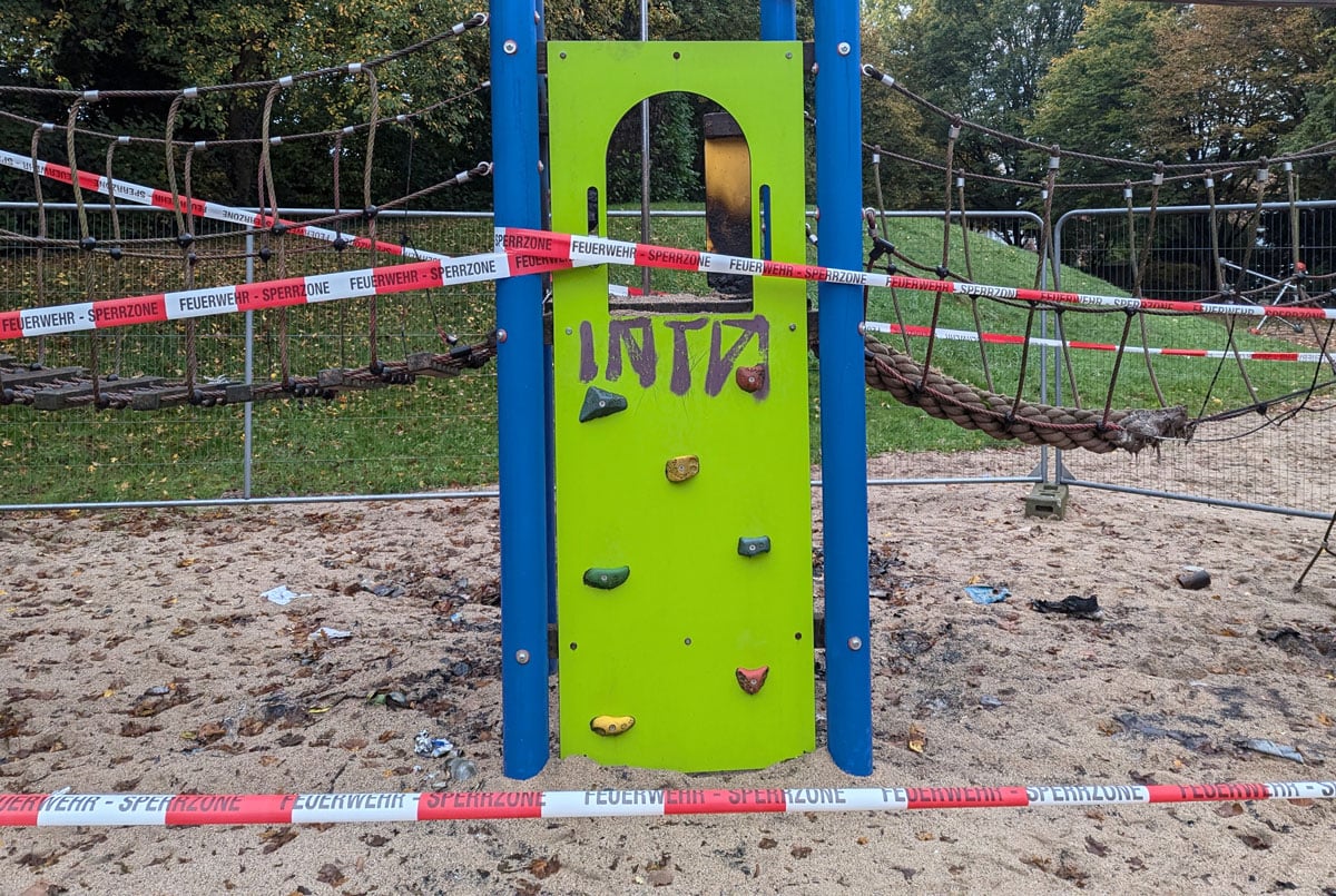 Spielplatz-Eichelkamp-gesperrt