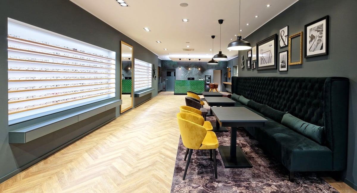 Ladenbau-Hilden-Tischlerei-Tiltmann-Kaemmer-Planungsbuero-Jaeschke-Optiker-Cafe