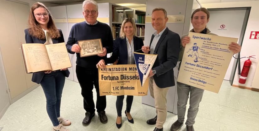1. FC Monheim-Archiv zieht ins Stadtarchiv ein