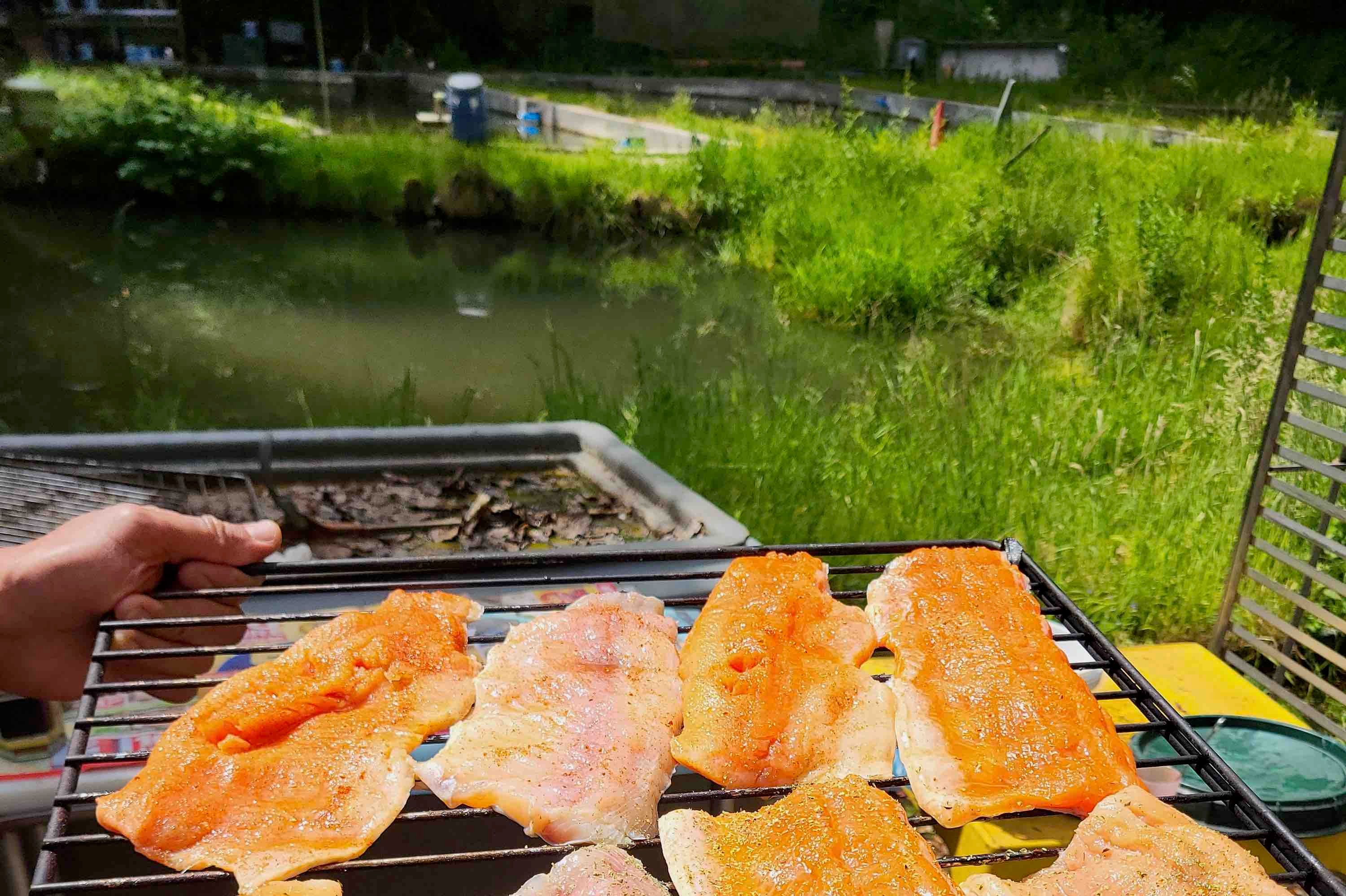 Abrahams Forellen in Leichlingen steht für frischen und geräucherten Fisch