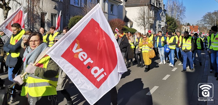 Es drohen wieder Arbeitsniederlegungen in Kommunalverwaltungen, Kitas, LVR-Kliniken und bei der Rheinbahn Es drohen wieder Arbeitsniederlegungen in Kommunalverwaltungen, Kitas, LVR-Kliniken und bei der Rheinbahn