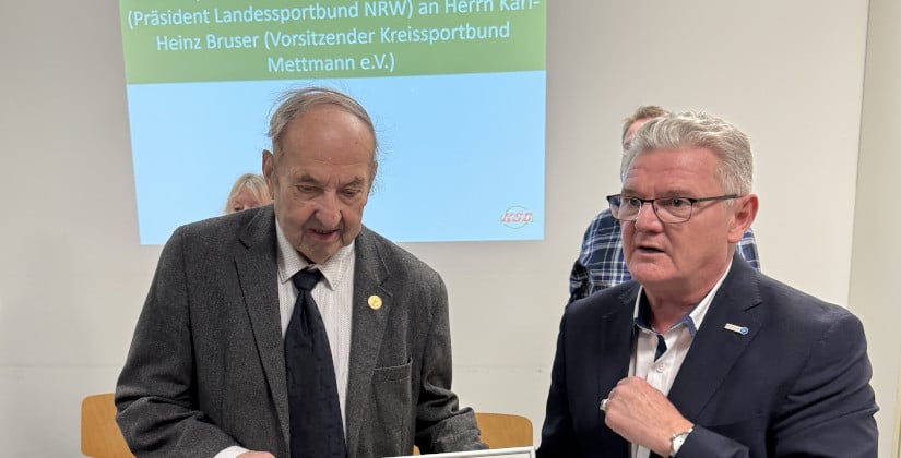 Für jahrzehntelanges Engagement im Sport geehrt