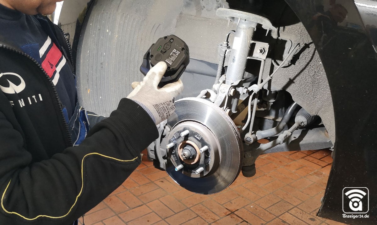 Schiefer-Autohaus-Hilden-Werkstatt-Ford-Renault-Dacia-Volvo-Hyunda-Achse-Messungi