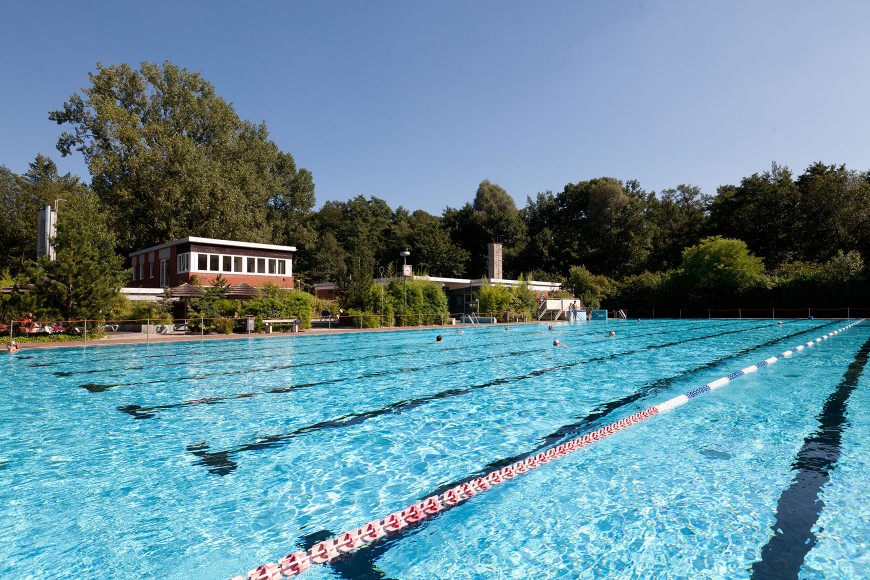 Hilden Waldbad Schwimmbecken  Hilden Waldbad Schwimmbecken